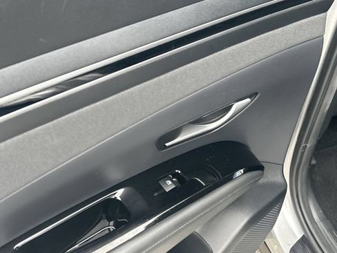Certified 2022 Hyundai Tucson SEL w/ Convenience + Premium Package FWD image 15