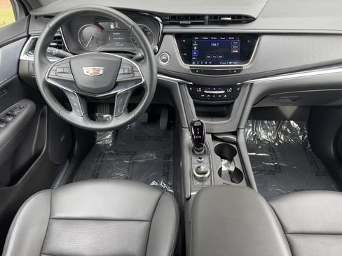 Used 2025 Cadillac XT5 Premium Luxury image 24