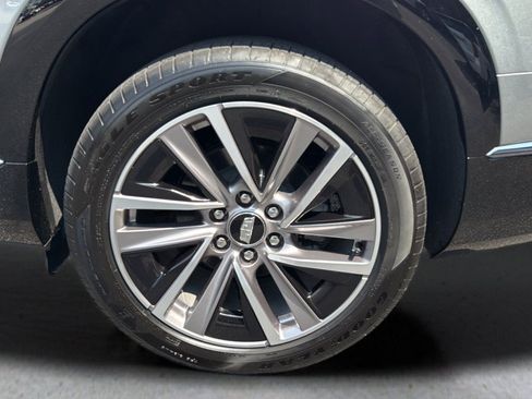 Certified 2026 Cadillac Vistiq Sport w/ LPO, Floor Liner Package AWD/4WD image 16