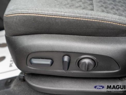 Used 2024 Chevrolet Equinox LT image 18