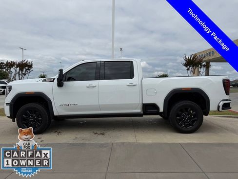 Used 2025 GMC Sierra 2500 AT4 w/ AT4 Premium Plus Package AWD/4WD image 10
