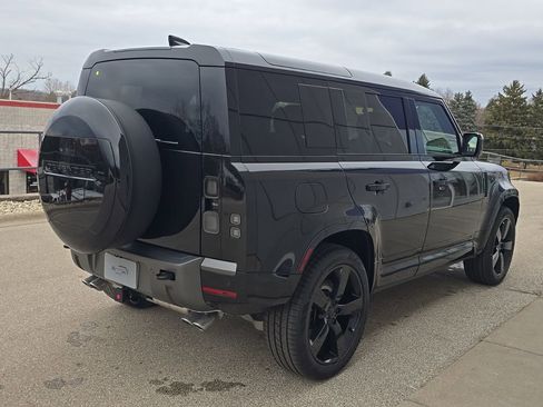 New 2026 Land Rover Defender 110 V8 AWD/4WD image 5