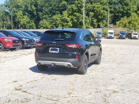 New 2025 Ford Escape PHEV w/ PHEV Premium Package image 4