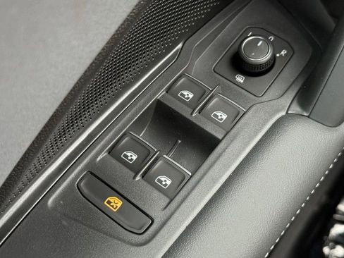 New 2026 Volkswagen Tiguan SE AWD/4WD image 15