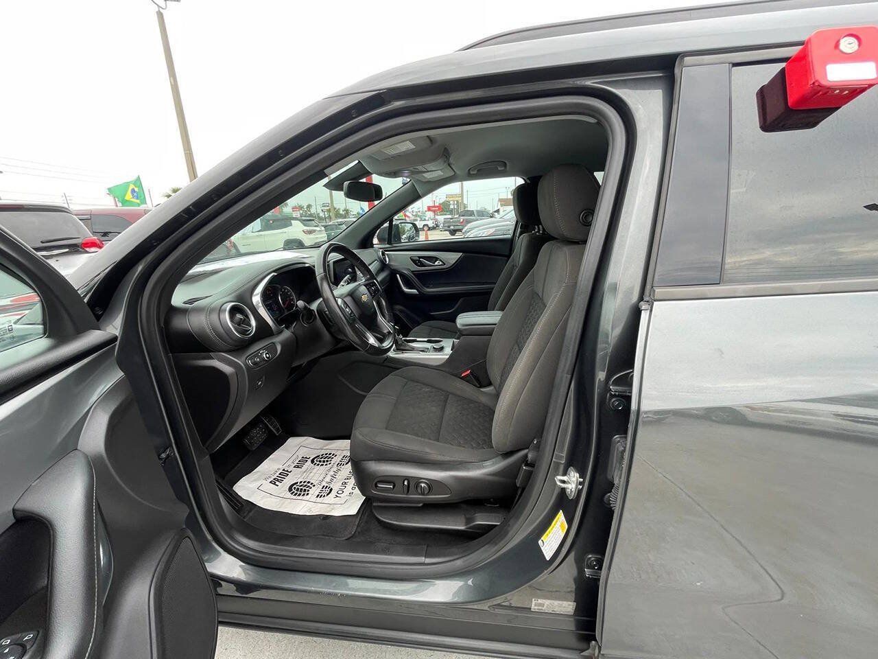 Used 2019 Chevrolet Blazer LT FWD image 7