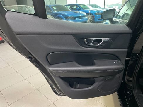 Used 2019 Volvo S60 T6 Inscription image 17