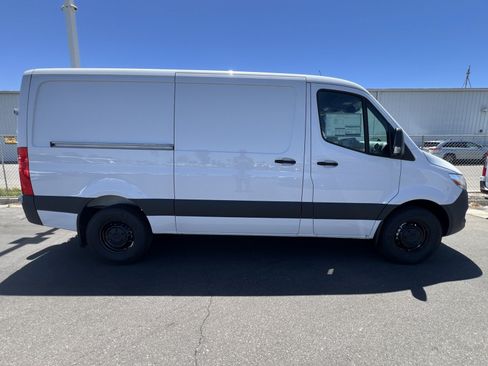 New 2026 Mercedes-Benz Sprinter 2500 image 2