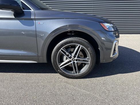 Used 2021 Audi Q5 e Premium Plus w/ Premium Plus Package image 11