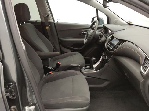 Used 2020 Chevrolet Trax LS w/ Tint and Cruise Package image 21