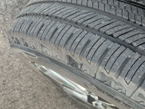 Used 2020 Honda CR-V EX-L image 10