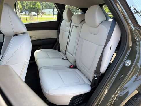 Certified 2025 Hyundai Tucson SE FWD image 25