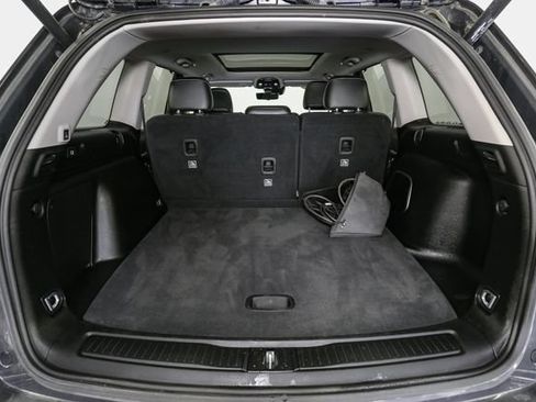 Used 2023 Jeep Grand Cherokee 4WD 4xe w/ Luxury Tech Group II image 11