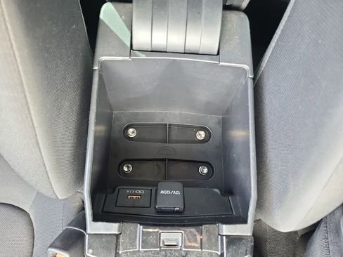Used 2021 Toyota Corolla LE w/ Carpet Mat Package (TMS) FWD image 25