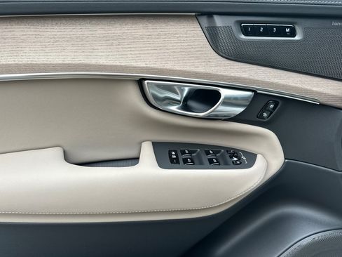 New 2026 Volvo XC90 B6 Plus AWD/4WD image 8