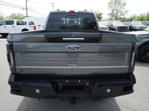 Used 2022 Ford F350 Lariat AWD/4WD image 9
