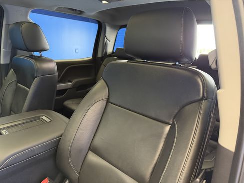 Used 2018 Chevrolet Silverado 1500 LTZ Z71 w/ LTZ Plus Package AWD/4WD image 13