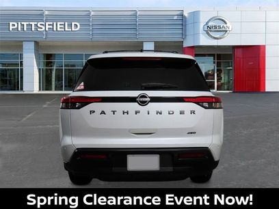 New 2026 Nissan Pathfinder SV