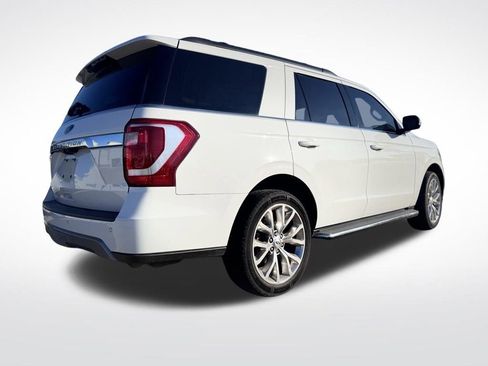 Used 2020 Ford Expedition XLT w/ Equipment Group 202A image 6