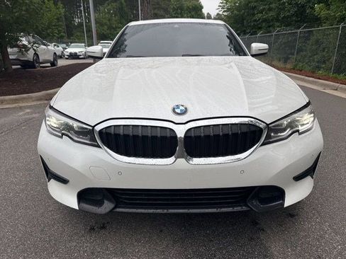 Used 2022 BMW 330i Sedan w/ Premium Package RWD image 3