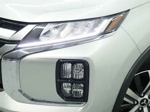 New 2026 Mitsubishi Outlander Sport SE AWD/4WD image 2