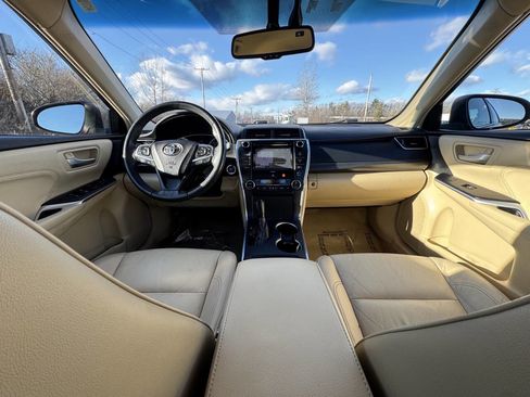 Used 2016 Toyota Camry XLE image 14