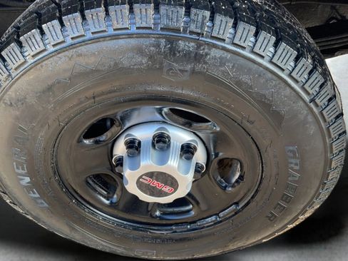 Used 2014 GMC Savana 2500 image 17