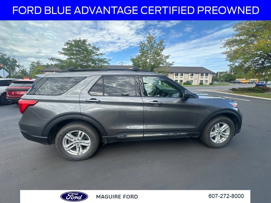 Used 2021 Ford Explorer XLT w/ Equipment Group 202A AWD/4WD image 4