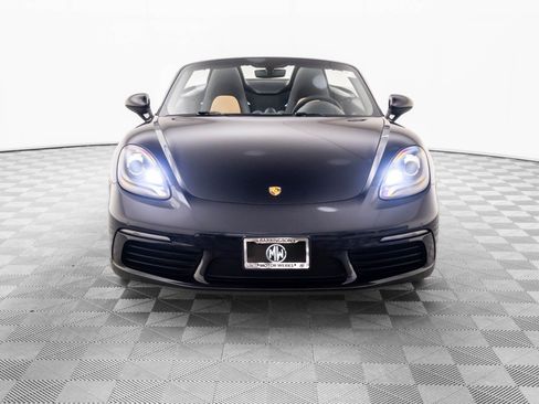 Used 2018 Porsche 718 Boxster S image 9