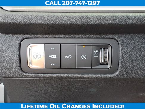Used 2026 Chevrolet Traverse LT AWD/4WD image 17