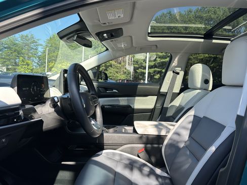 Used 2025 Honda Prologue Touring image 7