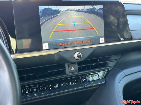 Certified 2023 Toyota Crown AWD/4WD image 29