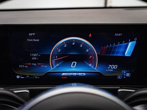 Certified 2022 Mercedes-Benz GLB 35 AMG 4MATIC image 28