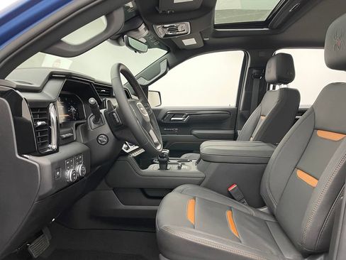 New 2026 GMC Sierra 1500 AT4 w/ AT4 Premium Package AWD/4WD image 18