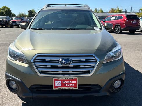 Used 2017 Subaru Outback 2.5i Premium AWD/4WD image 5