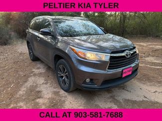 Used 2016 Toyota Highlander XLE video 1