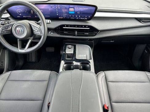 Used 2025 Buick Enclave Preferred image 13