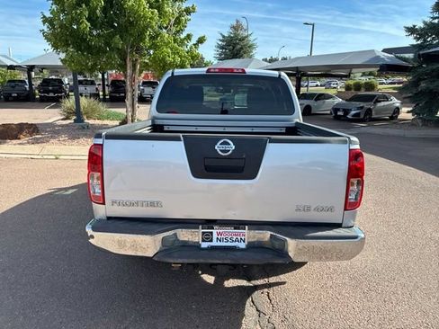 Used 2010 Nissan Frontier SE AWD/4WD image 8