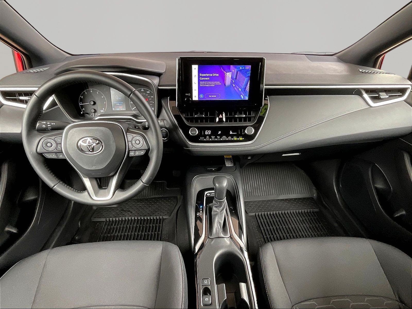 Used 2025 Toyota Corolla SE w/ SE Package FWD image 7