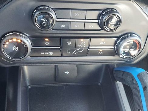 Used 2024 Ford Bronco Black Diamond w/ Sasquatch Package image 20