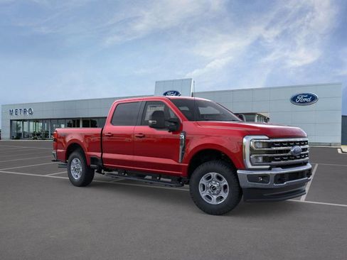 New 2026 Ford F250 XLT w/ XLT Premium Package image 8