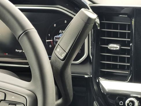 New 2026 GMC Sierra 2500 SLT image 16