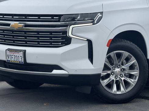 Certified 2023 Chevrolet Suburban Premier image 3