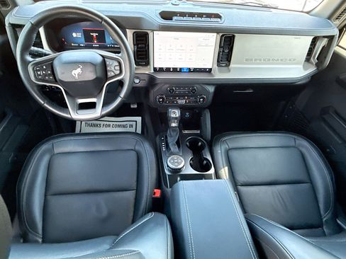 Used 2025 Ford Bronco Outer Banks w/ Sasquatch Package AWD/4WD image 15