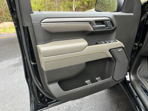 Used 2024 Chevrolet Silverado 1500 ZR2 image 21