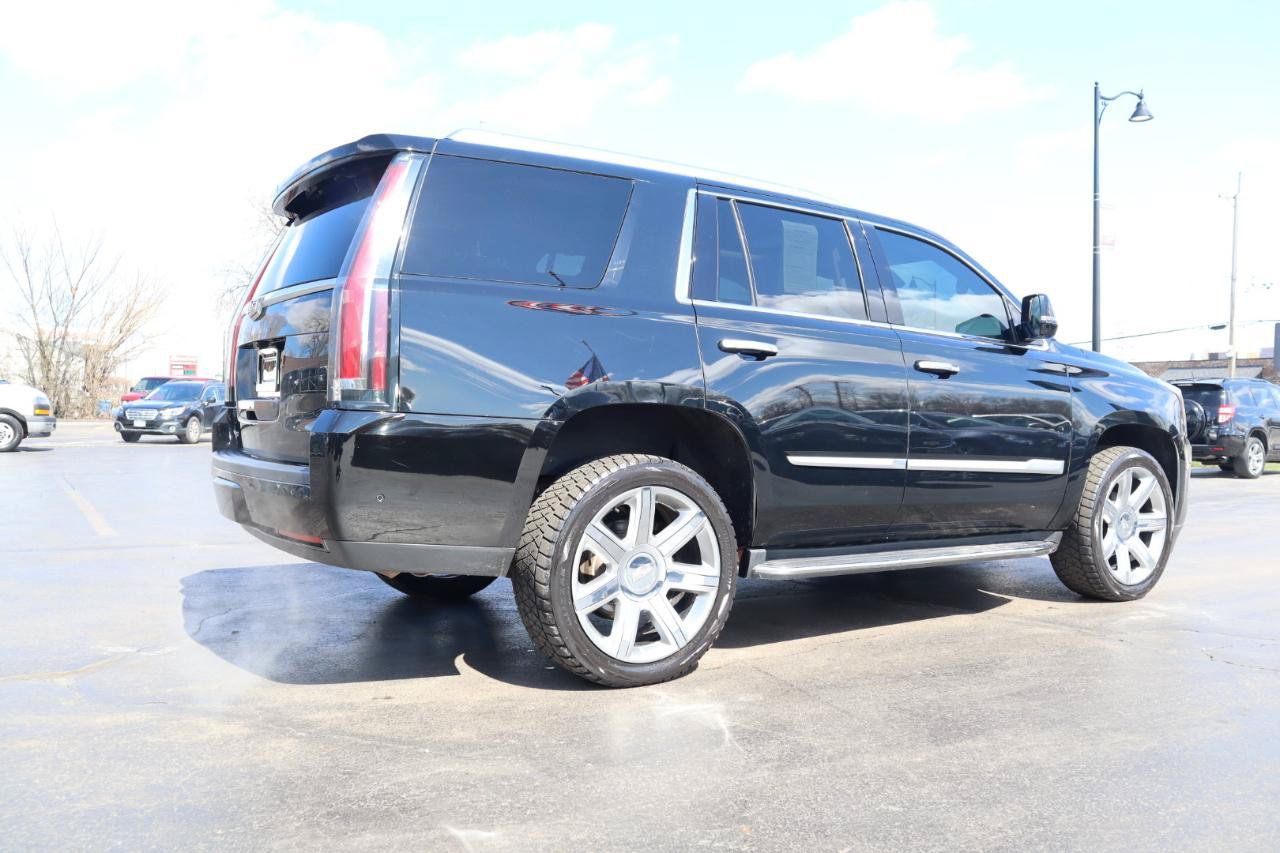 Used 2020 Cadillac Escalade Luxury RWD image 5