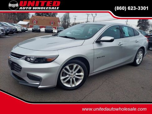 Used 2017 Chevrolet Malibu Hybrid image 1