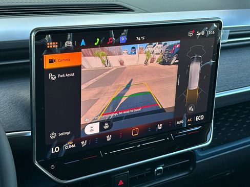 New 2025 Volkswagen ID. Buzz Pro S image 19