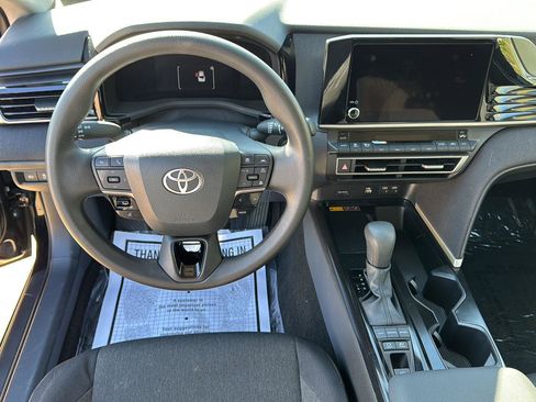 Used 2026 Toyota Camry LE FWD image 10