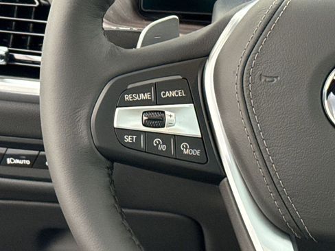 Used 2026 BMW X5 sDrive40i image 16