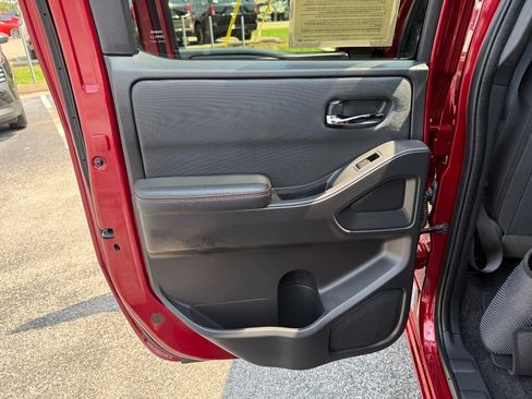 Used 2024 Nissan Frontier Pro-X RWD image 10
